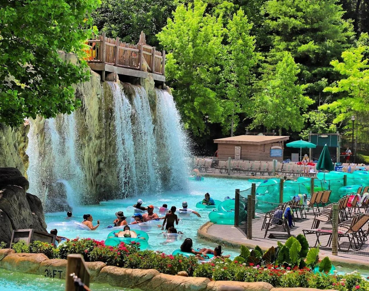 Вилла Movie Theater Hot Tub View Mountain Escape Гатлинбург Экстерьер фото
